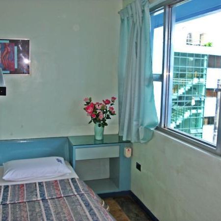 Legazpi Tourist Inn Екстер'єр фото